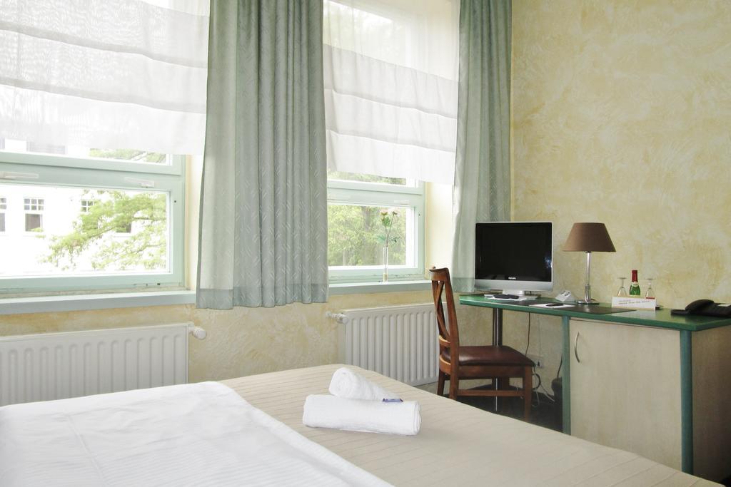 Hotel Ostseestern Ostseebad Kühlungsborn Esterno foto